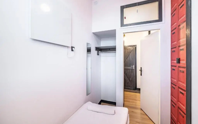Vola Hostel