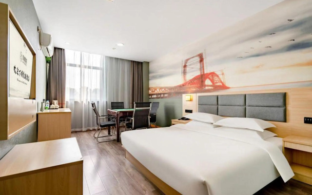 Kaiyue Hotel (Changzhou Xueyan Play Valley)