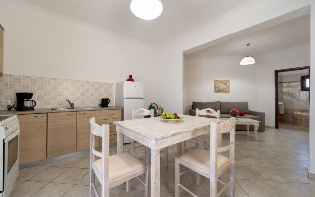 Akrotiri Apartments