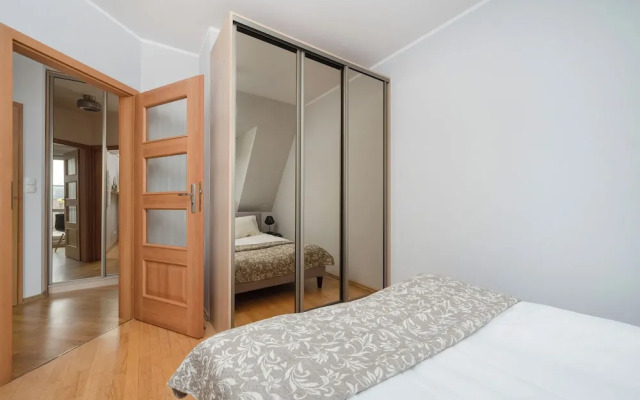 Manganowa Two-level Apartment by Renters