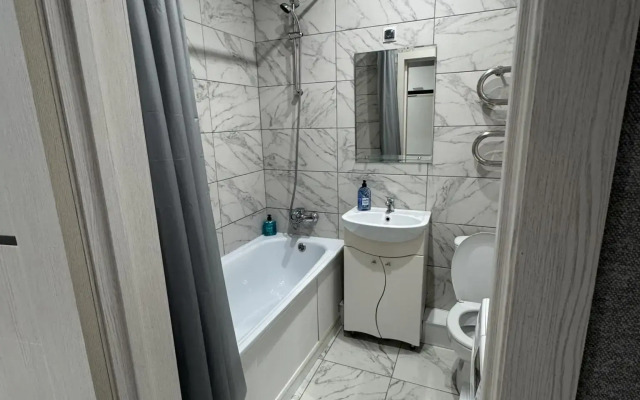 Апартаменты на улице Жореса Алфёрова 16