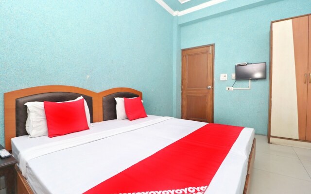 OYO 27012 Hotel Sk Residency