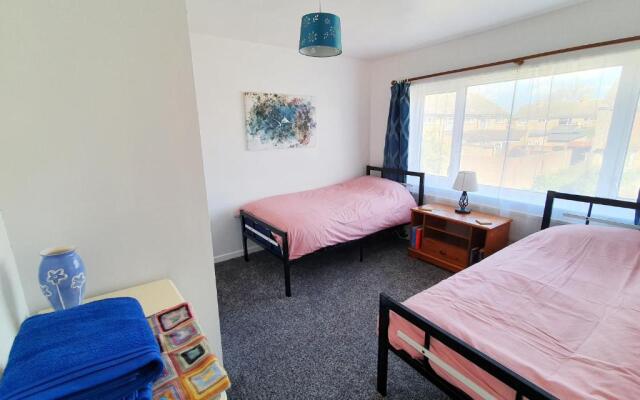 Rabbit Haven - 4 minutes from Bicester Village!