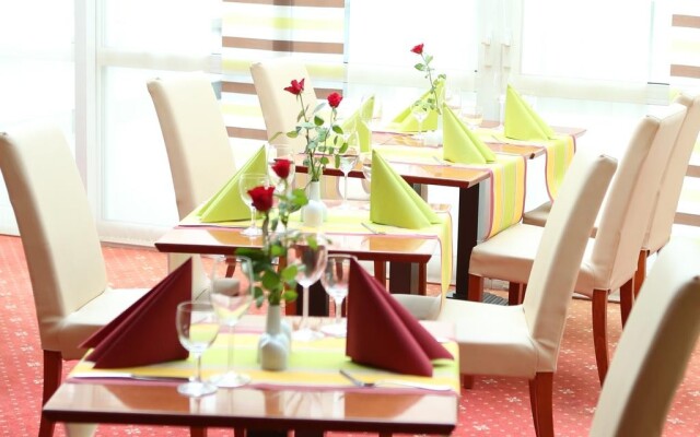 Amedia Frankfurt Russelsheim Trademark Collection by Wyndham