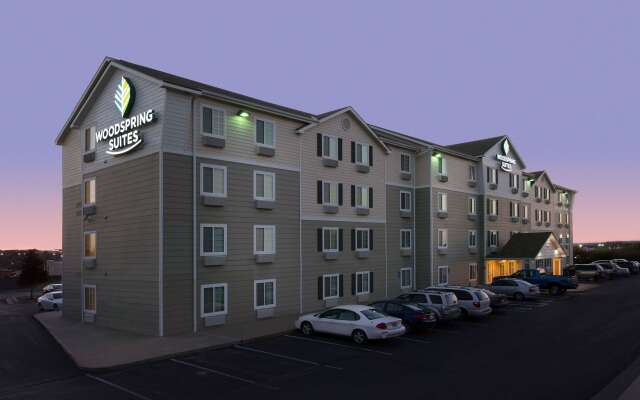 WoodSpring Suites Topeka