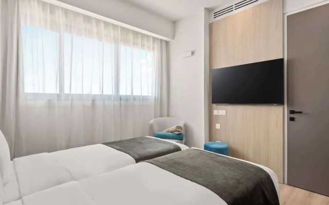 Mercure Larnaca City