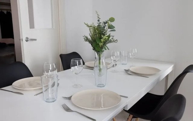 2ndhomes Cozy and Quiet 2BR Apartment