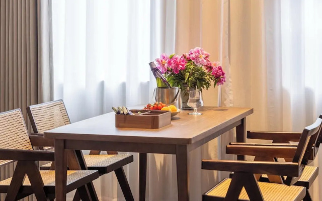 Yi Nian Fangcun Hotel