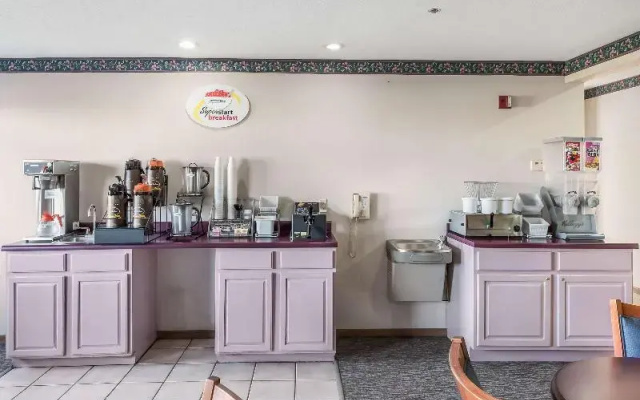 Americas Best Value Inn Wenona