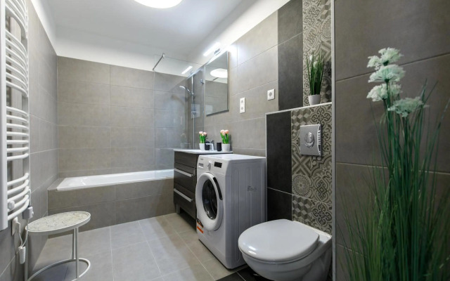 Romantic Deluxe Studio In The City's Epicentrum