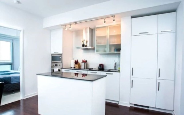 Luxury Condos at York Street