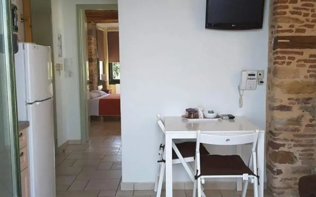 Frourio Apartments