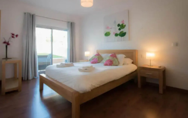 Casa Figueira by Portucasa