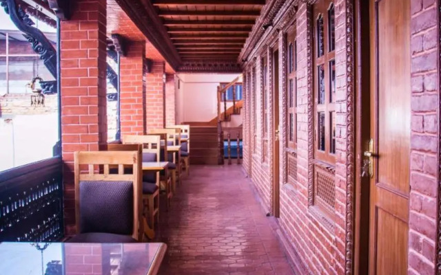 Nag Pukhu Guest House