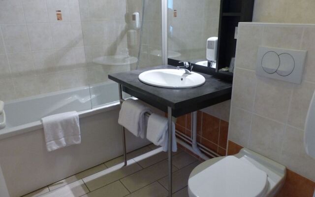 Hotel L'Océane Angers Parc Expo