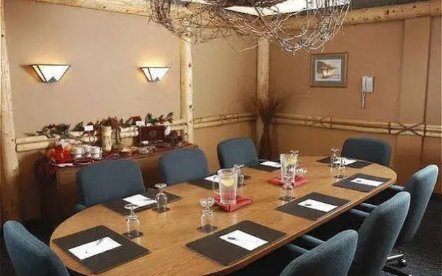 Riverside Resort & Conference Centre