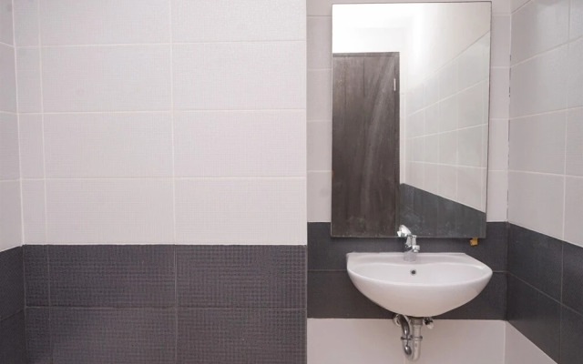 Cozy & Good 1Br Apartment At Scientia Residence