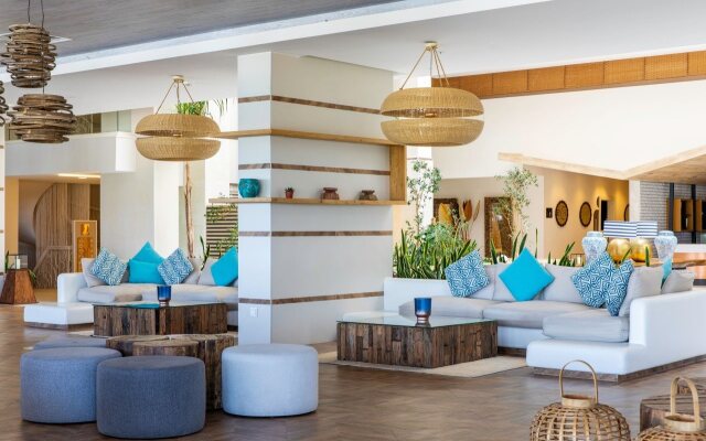 Design Plus Seya Beach Hotel