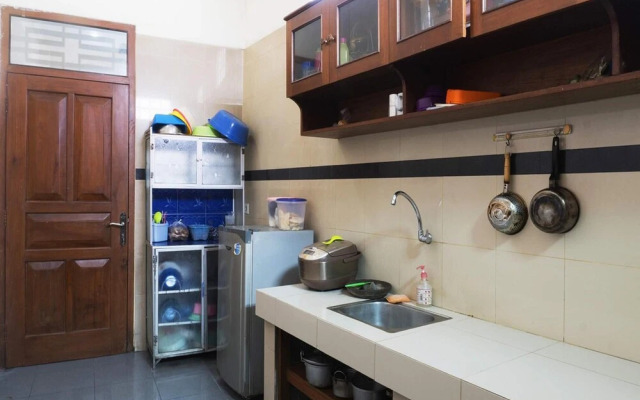 OYO 91327 Residence 38