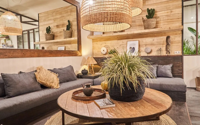 Fabulous 3BR Boho-chic Style, Umalas With Staff