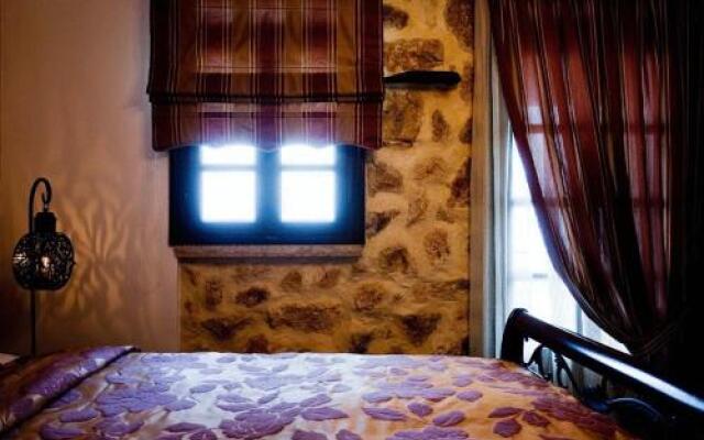 Aiolides Boutique Suites