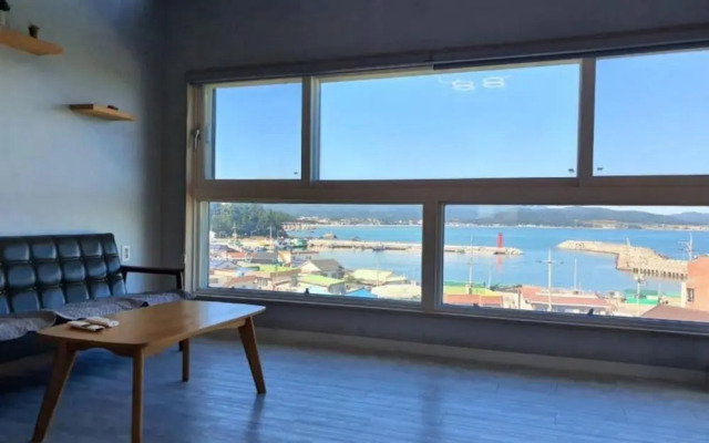 Pohang Sea and Bamboo Pension