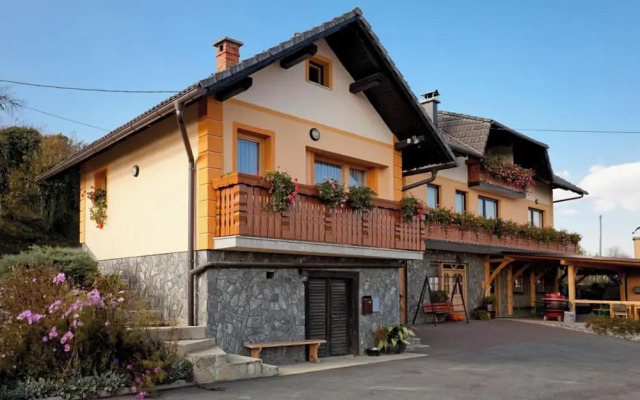Tourist Farm Skrbina Apartment 1