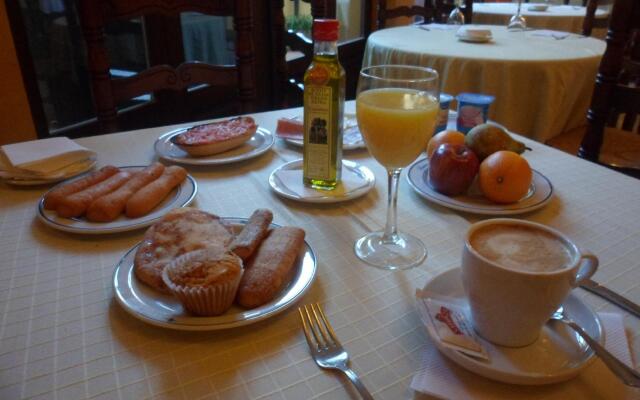 Hotel María de Molina