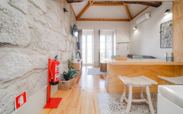 Nomad's Bonjardim City Flats