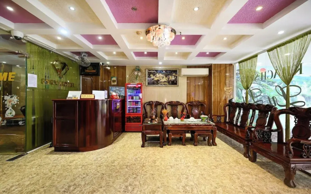 Ly Ly Hotel
