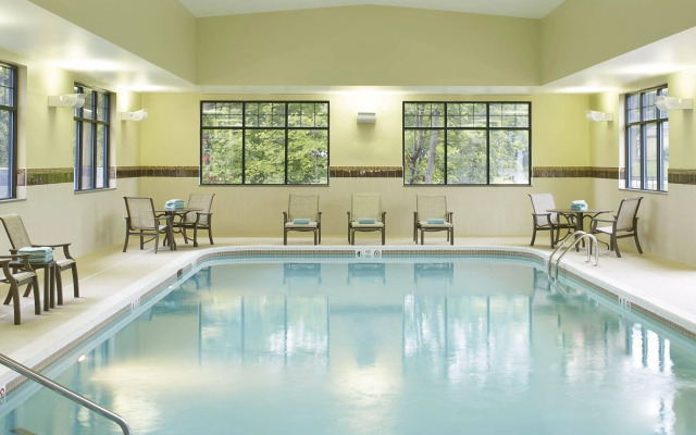 Courtyard by Marriott Lake George