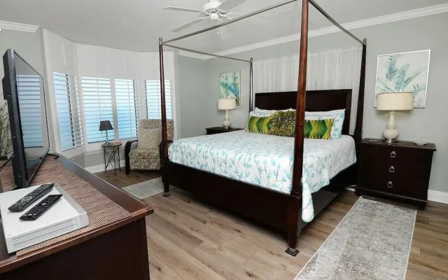 Emerald Beach 1130