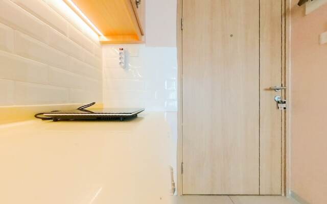 Homey And Modern Studio At Tree Park City Cikokol Apartment
