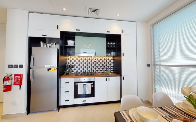 SuperHost - High-End apartment With Burj Khalifa Glimpse