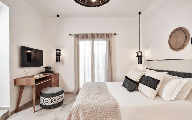 Volcano Luxury Suites Milos - Adults Only