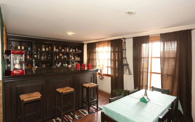 Boca Inn Hotel & Suites