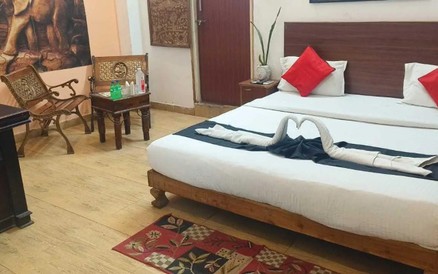 OYO Flagship 19120 The Classio Guest House