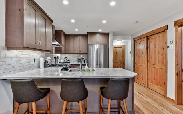 White Spruce Lodge by Spring Creek Vacations