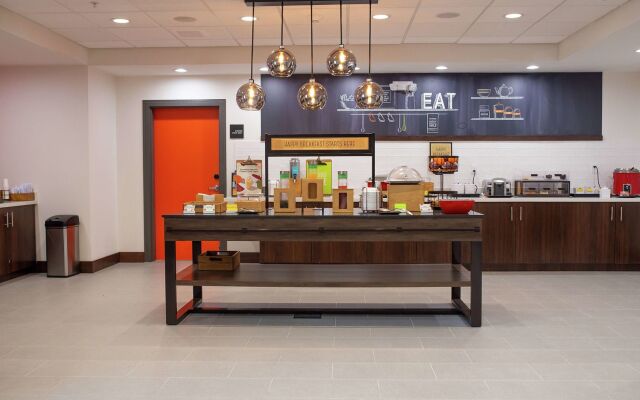 Hampton Inn & Suites Dundee