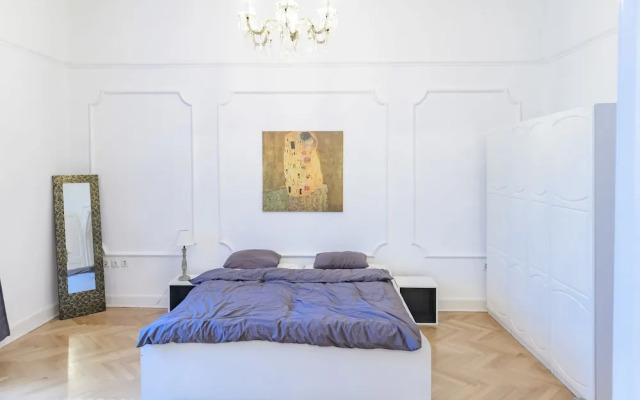Pelicanstay in Buda Historical District