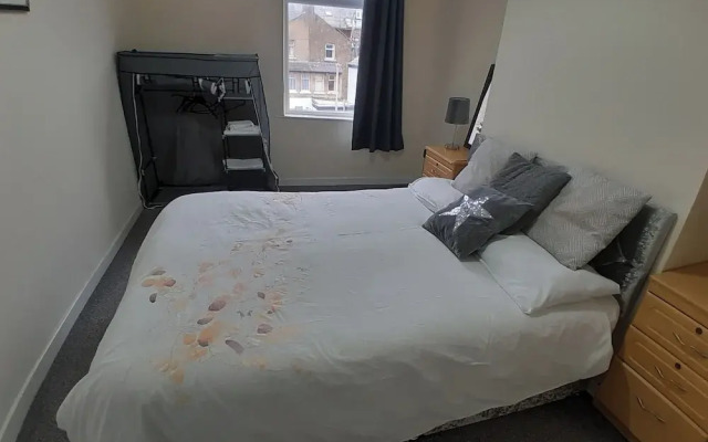 Blackpool - 2-beds - Sleeps 5 - Pet Friendly