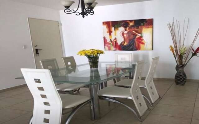 Beautiful Apartment, Privileged Location El Cangrejo