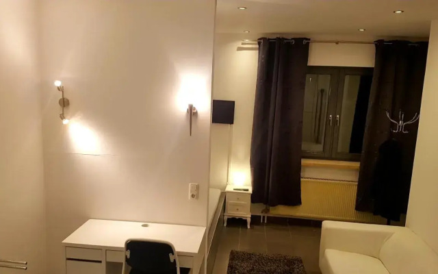 Motel 105