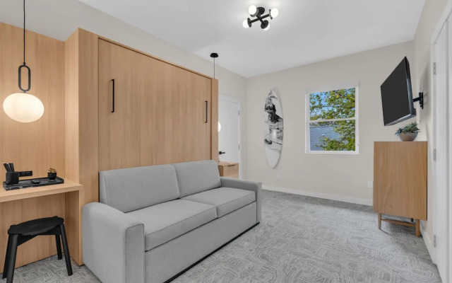 The St Laurent Social Club & Guest Rooms