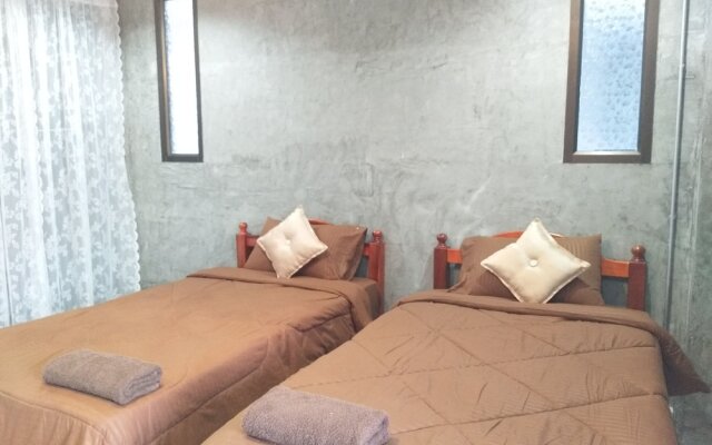 Suchanaree At Leam Ngop