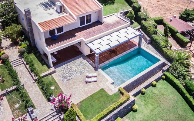 Niriides Villa
