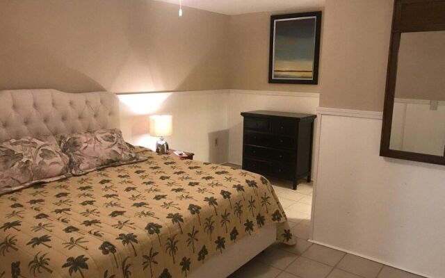 Garden City Unit E