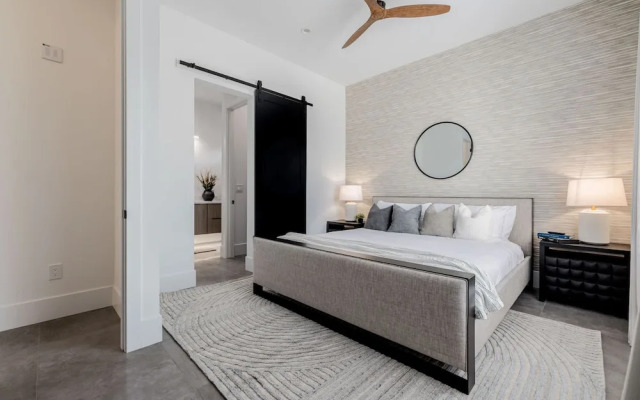 The Carlisle Experience 4 Showers Heated Pool