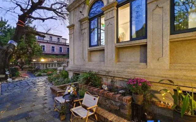 Xiamen Gulangyu Heitan Hotel