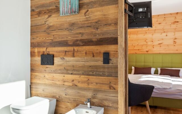 Magnificent Chalet in Niedernsill with Garden